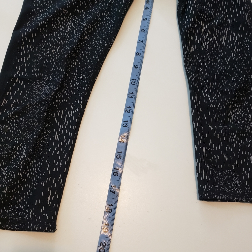 Fabletics Printed Capris Pants - image 4